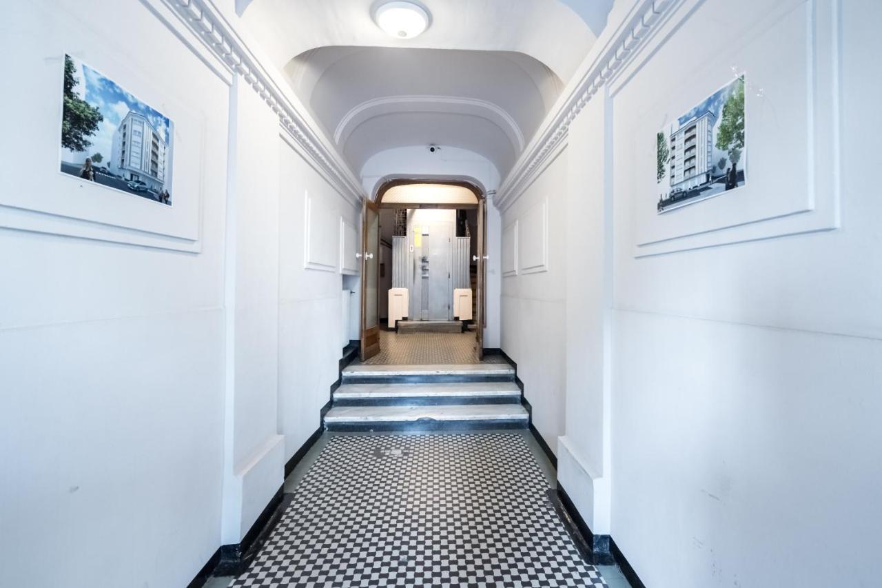 Cismigiu Serenity: 1Br Flat With Scenic Balcony Bucharest Exterior photo
