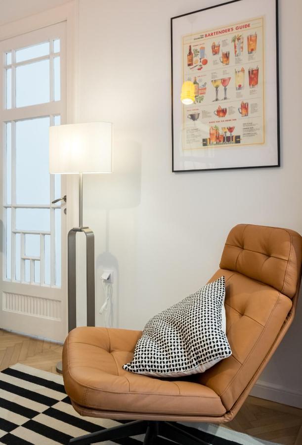 Cismigiu Serenity: 1Br Flat With Scenic Balcony Bucharest Exterior photo