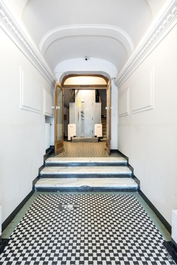 Cismigiu Serenity: 1Br Flat With Scenic Balcony Bucharest Exterior photo