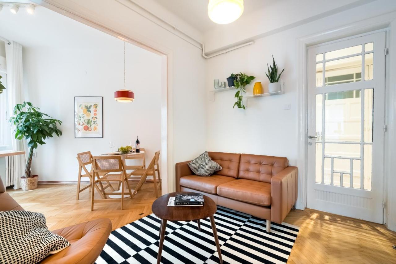 Cismigiu Serenity: 1Br Flat With Scenic Balcony Bucharest Exterior photo