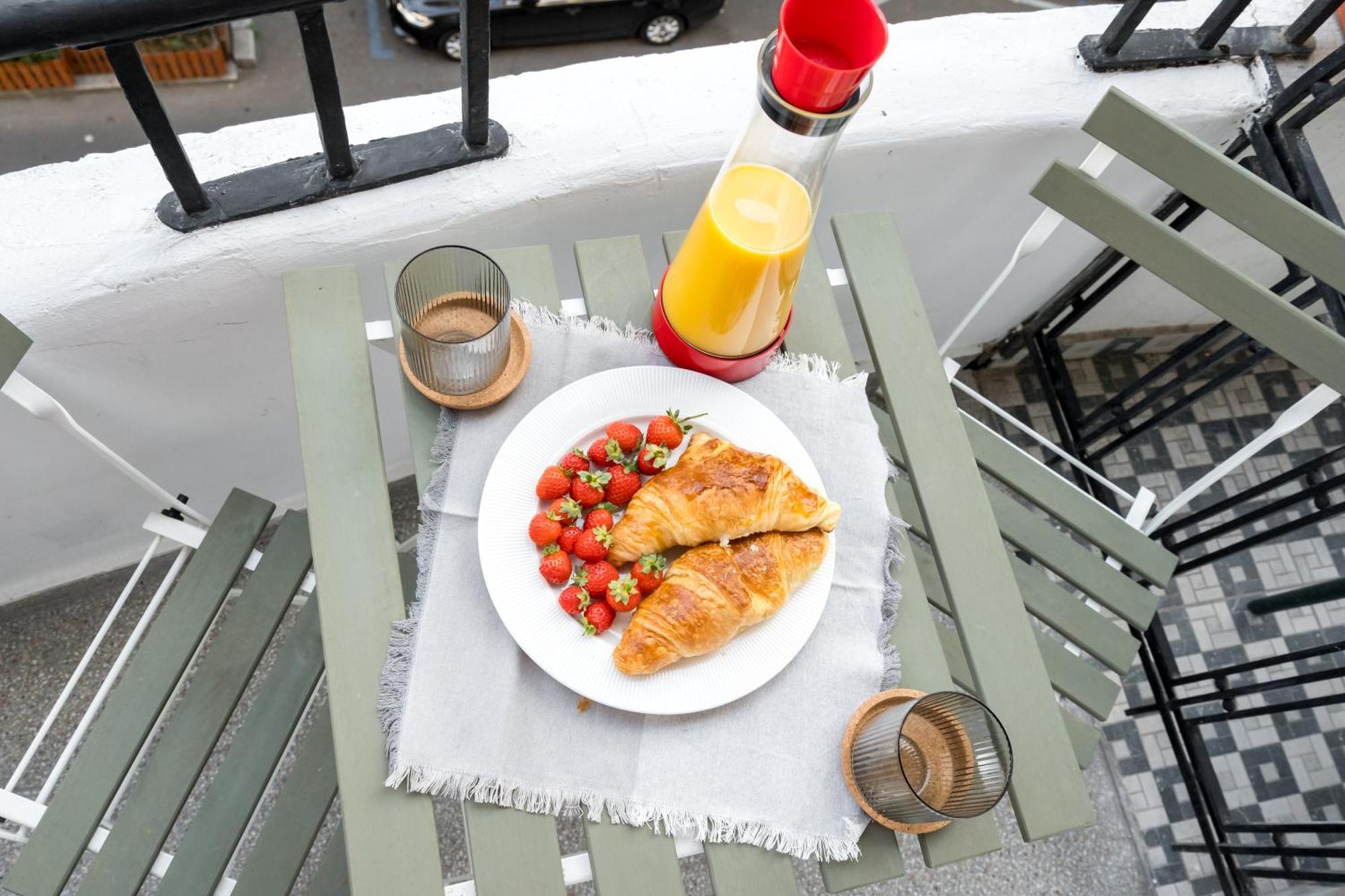 Cismigiu Serenity: 1Br Flat With Scenic Balcony Bucharest Exterior photo